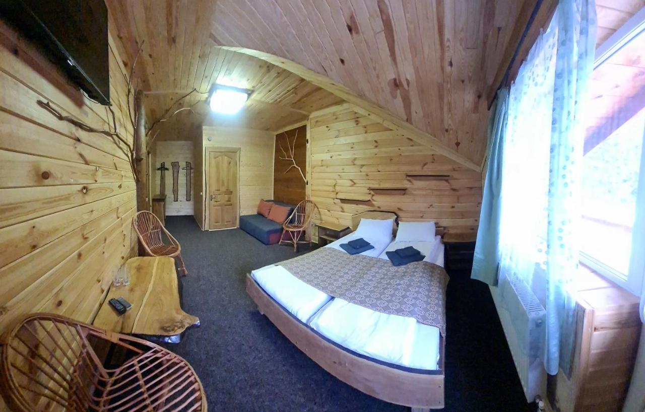 Alpin Eco Chalet & Wellness ドラゴブラト エクステリア 写真