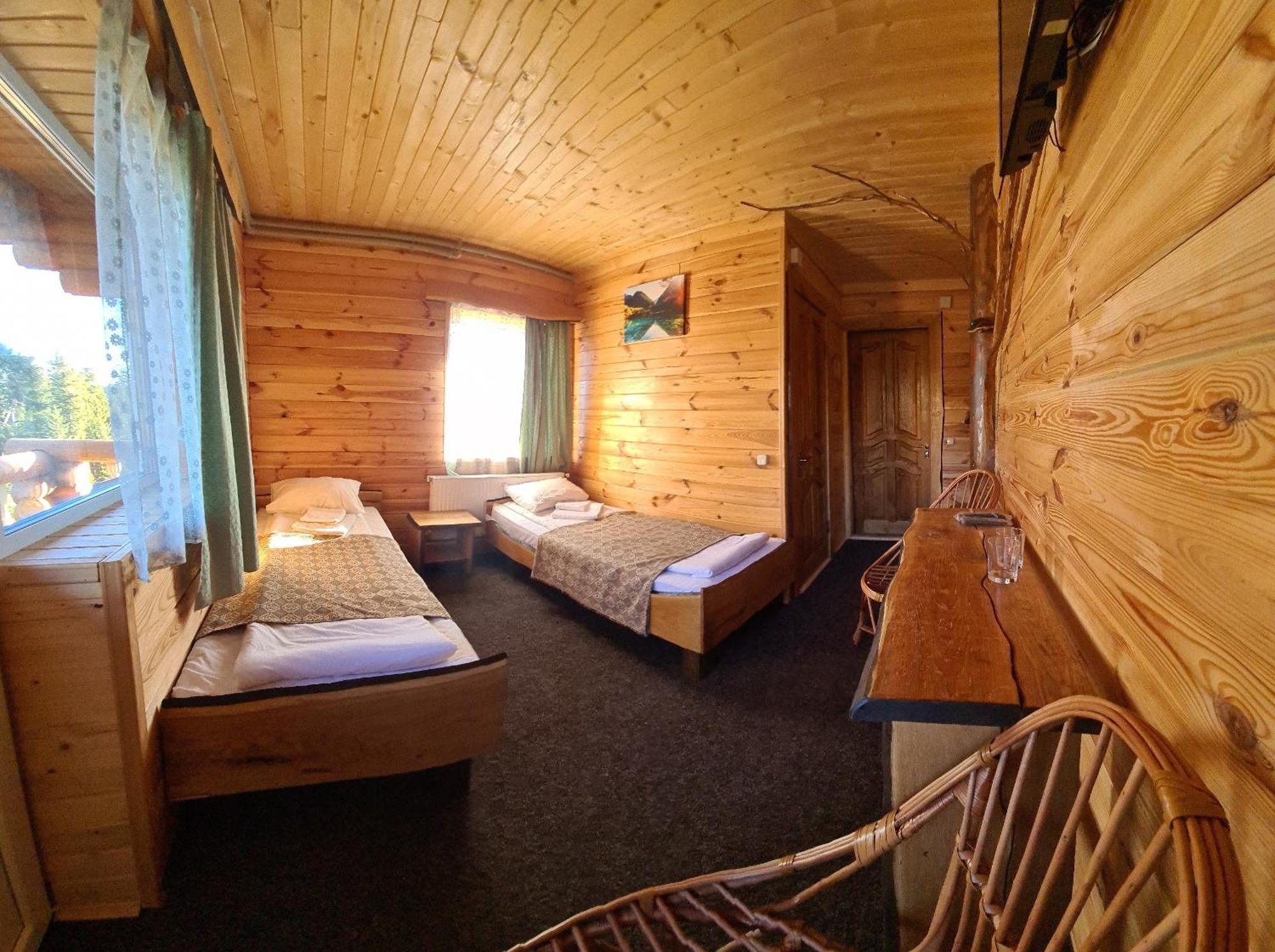 Alpin Eco Chalet & Wellness ドラゴブラト エクステリア 写真