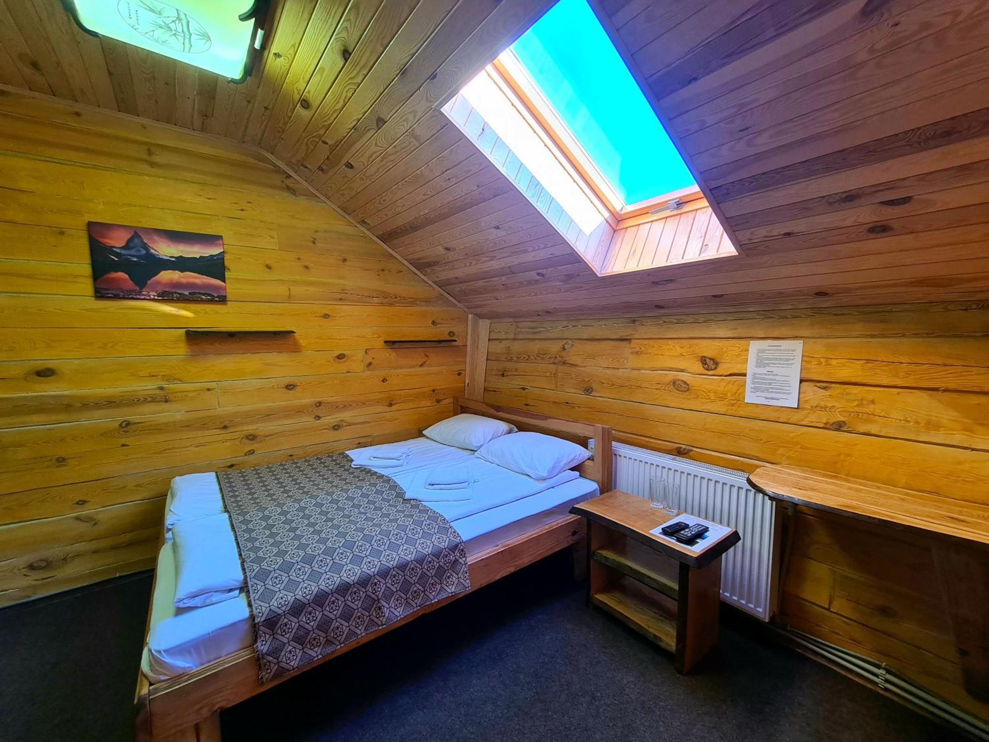 Alpin Eco Chalet & Wellness ドラゴブラト エクステリア 写真