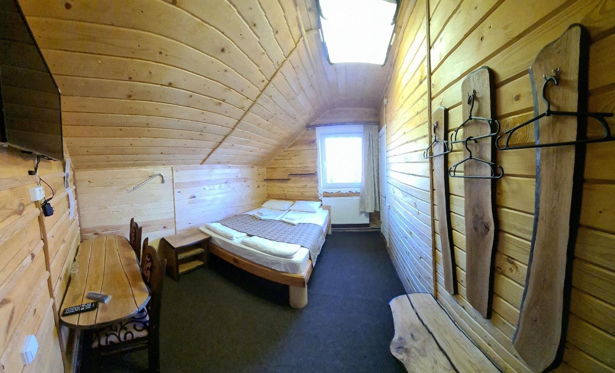 Alpin Eco Chalet & Wellness ドラゴブラト エクステリア 写真